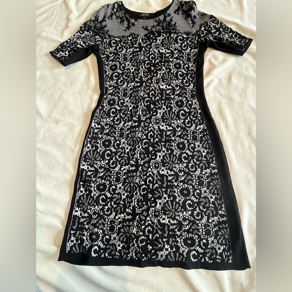 TAHARI Arthur S. Levine knit dress